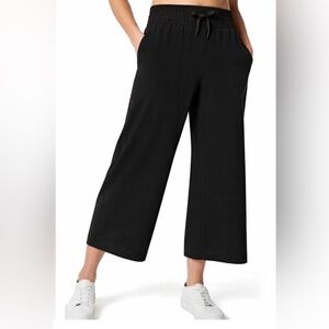 New With Tags NWT SPANX Lightweight Black Cropped Wide Leg Pants PETITE Medium